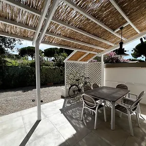 - Tra Mare E Natura Punta Ala